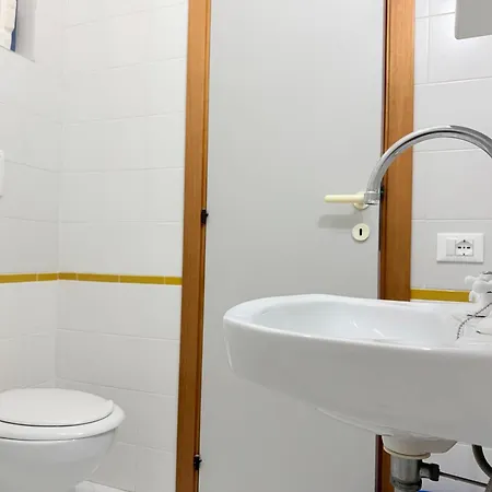 M468 - Marcelli, Bilocale Con Terrazzo A 100 Mt Dal Mare Διαμέρισμα *